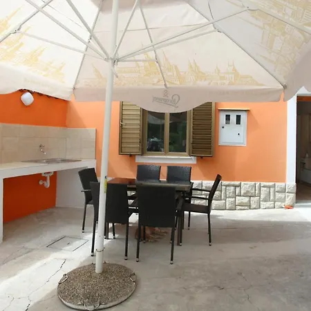 Nyaraló Apartma Sonja *